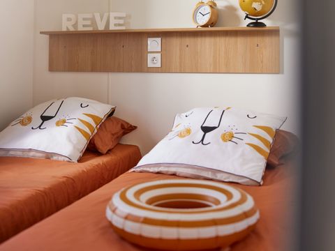 MOBILHOME 6 personnes - NEST 33 LUXE- 3 chambres Clim + TV