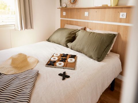 MOBILHOME 6 personnes - NEST 33 LUXE- 3 chambres Clim + TV
