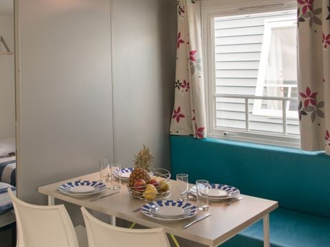 MOBILHOME 4 personnes - 2 chambres (dimanche) - CLIM