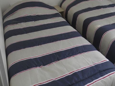 MOBILHOME 4 personnes - 2 chambres (dimanche) - CLIM