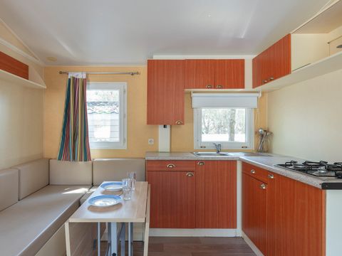 MOBILHOME 6 personnes - Mobil-home | Classic | 3 Ch. | 6 Pers. | Terrasse surélevée | 1 SDB