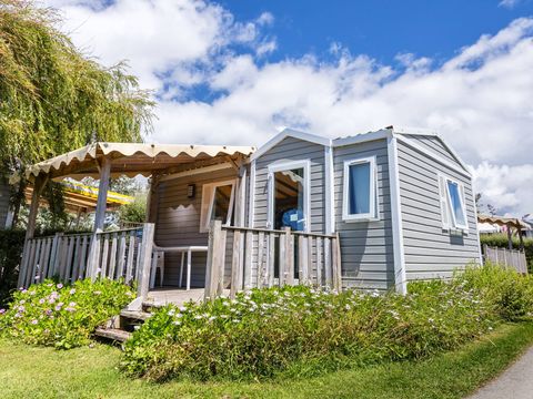 MOBILHOME 6 personnes - Classique | 2 Chambres | 4 à 6 Couchages | Terrasse semi-couverte | 1 Salle de bain