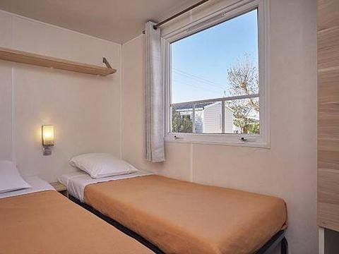 Mobilhome 6 personnes - Mobil-home | Comfort | 3 Ch. | 6 Pers. | Terrasse surélevée | 1 SDB