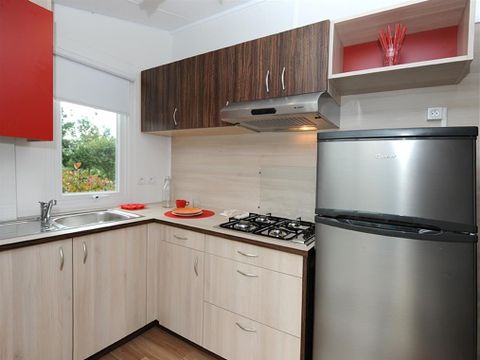 MOBILHOME 4 personnes - Classique 2 Chambres terrasse couverte