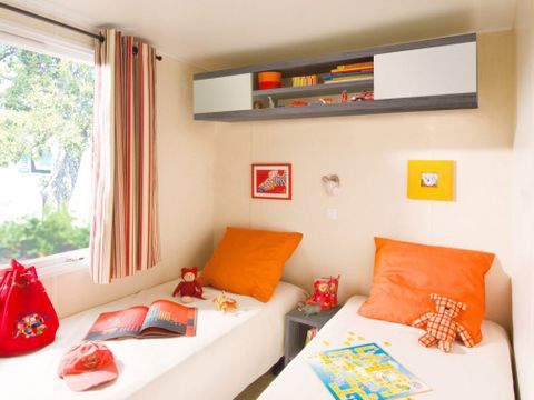 MOBILHOME 6 personnes - Classique 3 chambres terrasse couverte