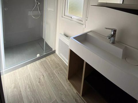 MOBILHOME 4 personnes - Premium+ 3 Pièces 4 Personnes Climatisé + TV