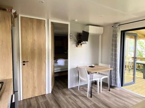 MOBILHOME 2 personnes - Premium 2 Pièces 2 Personnes Climatisé + TV