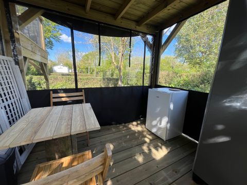 Hébergement 2 personnes - INSOLITE Détente - 12m² - 1 chambre - Terrasse - Sans sanitaires