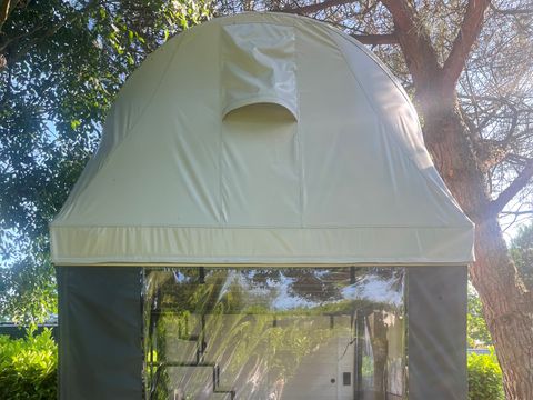 HÉBERGEMENT INSOLITE 4 personnes - NOUVEAUTE // DK'ouverte DKbane INSOLITE - 2 chambres (avec sanitaires et sans TV) 3/4 pers.