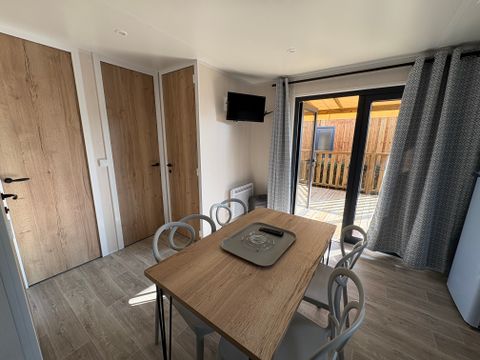 Mobilhome 4 personnes - Palmy Premium 24,5m2 - 2 chambres - CLIM - TV - Lave-vaisselle - Terrasse Couverte