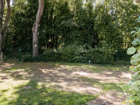 Emplacement - Forfait Confort : tente, caravane ou camping-car / 1 voiture / électricité 10A 2 pers.