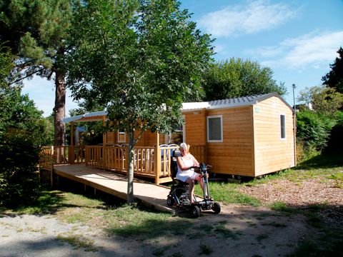 MOBILHOME 4 personnes - Mobile Home Confort PMR 29m² - 2 chambres - Terrasse couverte - TV