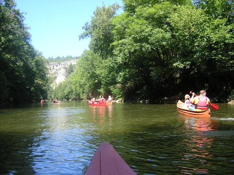 Camping Des Arcades - Camping Lot - Image N°35