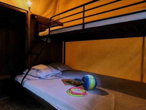 LODGE 5 personnes - LODGE COSY (SANS SANITAIRES)