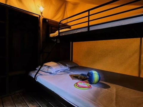 Tente en toile et en bois 5 personnes - Tente Lodge Cosy 3 Pièces 5 Personnes Sans Sanitaire