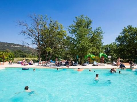 Camping Domaine des Chenes Blancs - Camping Vaucluse