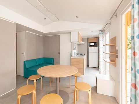 MOBILHOME 6 personnes - Confort+ 3ch 6p arrivée samedi