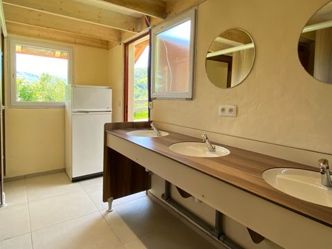 Insolite 3 personnes - CHALET TRAPPEUR CHEVREUIL 15 m²