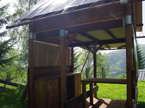 HÉBERGEMENT INSOLITE 2 personnes - CHALET TRAPPEUR BIVOUAC CHEVREUIL 5 m²