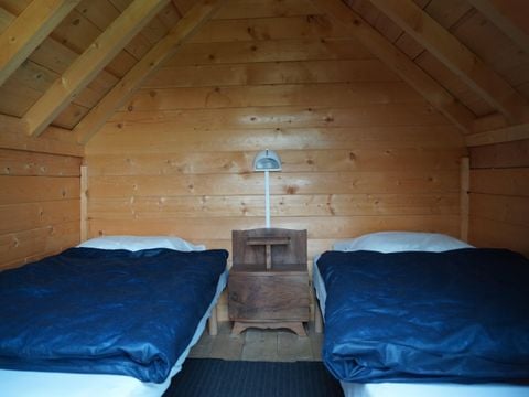 HÉBERGEMENT INSOLITE 2 personnes - Hutte MARMOTTE - Pas de cuisine, pas de sanitaires (ni WC, ni salle de bain)