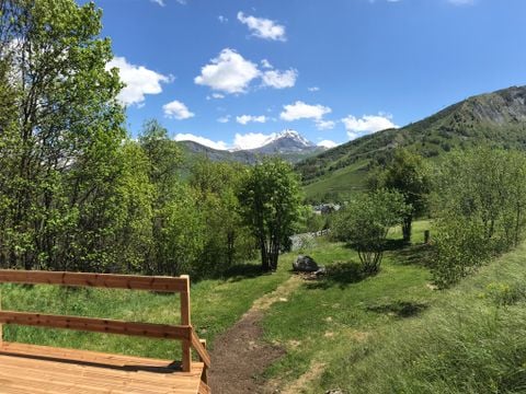 TENTE 4 personnes - Yourte RENARD - Pas de cuisine, pas de sanitaires (ni WC, ni salle de bain)