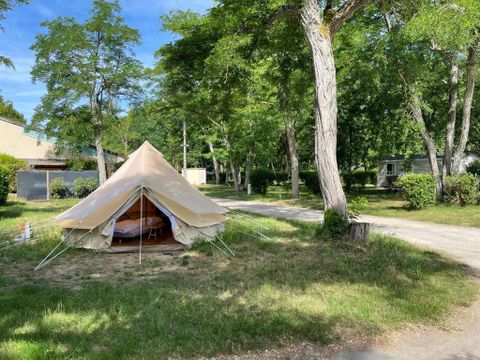 Tente en toile et en bois 2 personnes - Bivouac - 2 pers