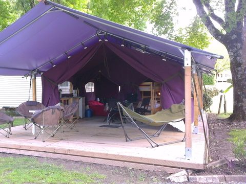 Tente en toile et en bois 5 personnes - Freeflower (sans sanitaires)