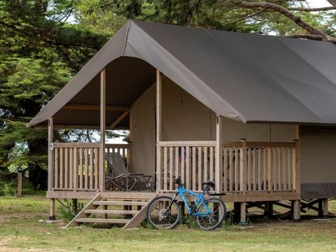 Tente en toile et en bois 4 personnes - Tente Lodge Confort sans sanitaire - 2 chambres