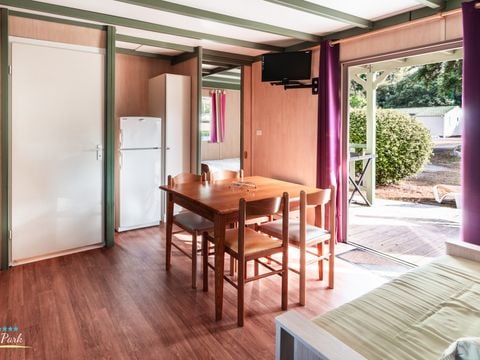 MOBILHOME 4 personnes - Premium 32m² (2 chambres) réservé aux personnes à mobilité réduite avec climatisation