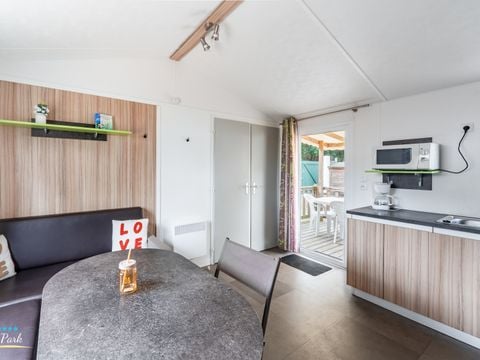 MOBILHOME 4 personnes - Mobil-home Confort 27.5m² (2 chambres) + terrasse bois semi-couverte 11m²