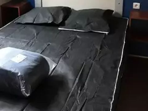 MOBILHOME 8 personnes - Mobil-Home Premium 4 Pièces 6/8 Personnes Côté Etang + TV