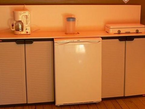 Tente en toile et en bois 5 personnes - Petit Lodge 20m² (2 chambres) sans sanitaires 5 pers