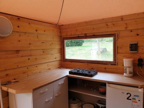 HÉBERGEMENT INSOLITE 4 personnes - Cabane 3 Pièces 4 Personnes Sans Sanitaires