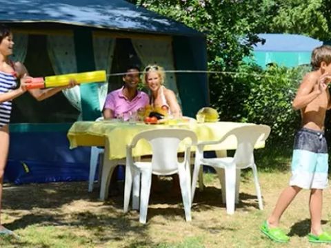 Tente 4 personnes - Tente Navajo 3 Pièces 4 Sans Sanitaire