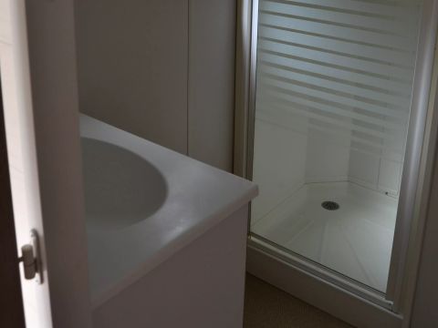 MOBILHOME 4 personnes - Grand Confort 3 Pièces 4 Personnes Climatisé + TV