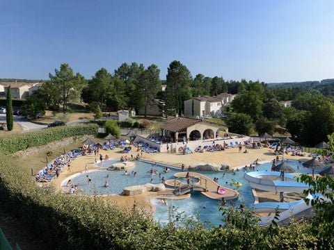 Résidence-Club Le Domaine des Hauts de Salavas - Camping Ardèche