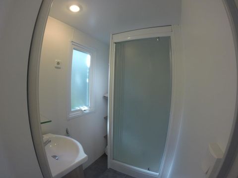 MOBILHOME 6 personnes - 4/6 Confort avec terrasse + Climatisation + TV 40m²