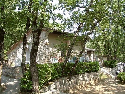 MAISON 6 personnes - Pavillon 6- 1 chambre + 1 chambre cabine + terrasse + Climatisation + TV - 40m²