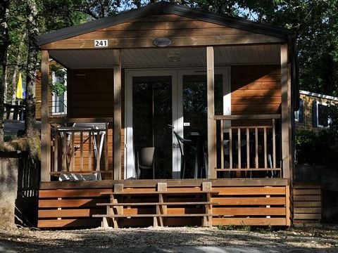 MOBILHOME 4 personnes - 4 personnes avec terrasse + climatisation + TV - 31m²