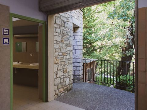 BUNGALOW TOILÉ 4 personnes - Tithome - 2 chambres - sanitaires collectifs camping 21 m2