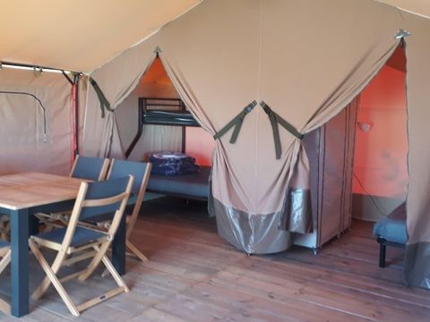 TENTE TOILE ET BOIS 5 personnes - LODGE (SANS SANITAIRES)
