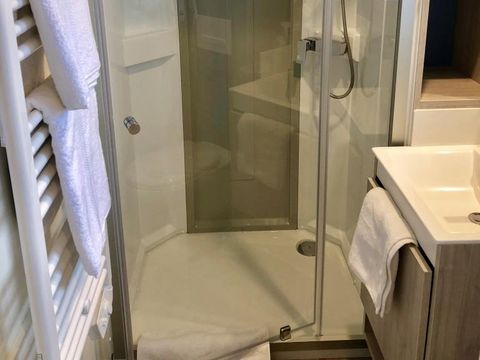 MOBILHOME 2 personnes - Otello Solo Premium avec SPA 2 pers.