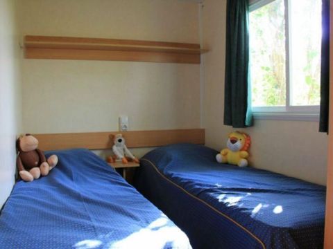 BUNGALOW 6 personnes - Méditerranée pour 4/6 personnes (2 chambres)