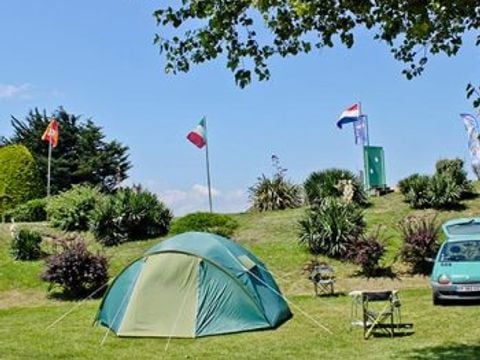 Emplacement - CAMPING