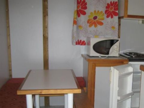 BUNGALOW 3 personnes - AZUR (sans draps ni serviettes)