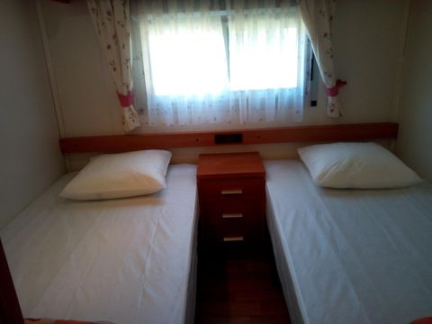 MOBILHOME 6 personnes - MH2( sans draps)