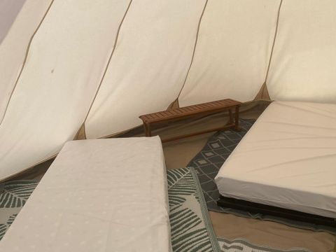 TENTE 4 personnes - Tente Tipi - sanitaires communs