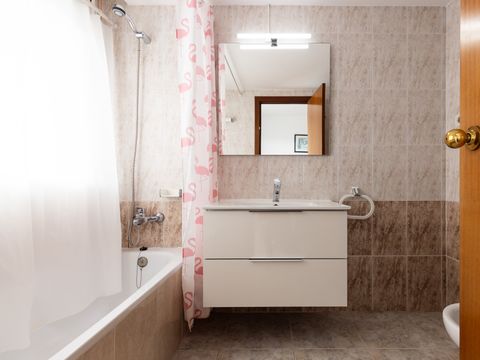 APPARTEMENT 6 personnes - 3 pièces 6 personnes (env. 64 m²)