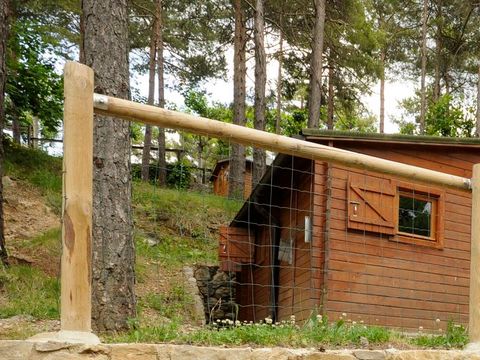 HÉBERGEMENT INSOLITE 2 personnes - CABAÑA DE MADERA BASIC FAMILY