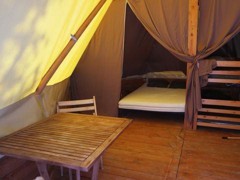 TENTE 4 personnes - Tipi (tente aménagée) -